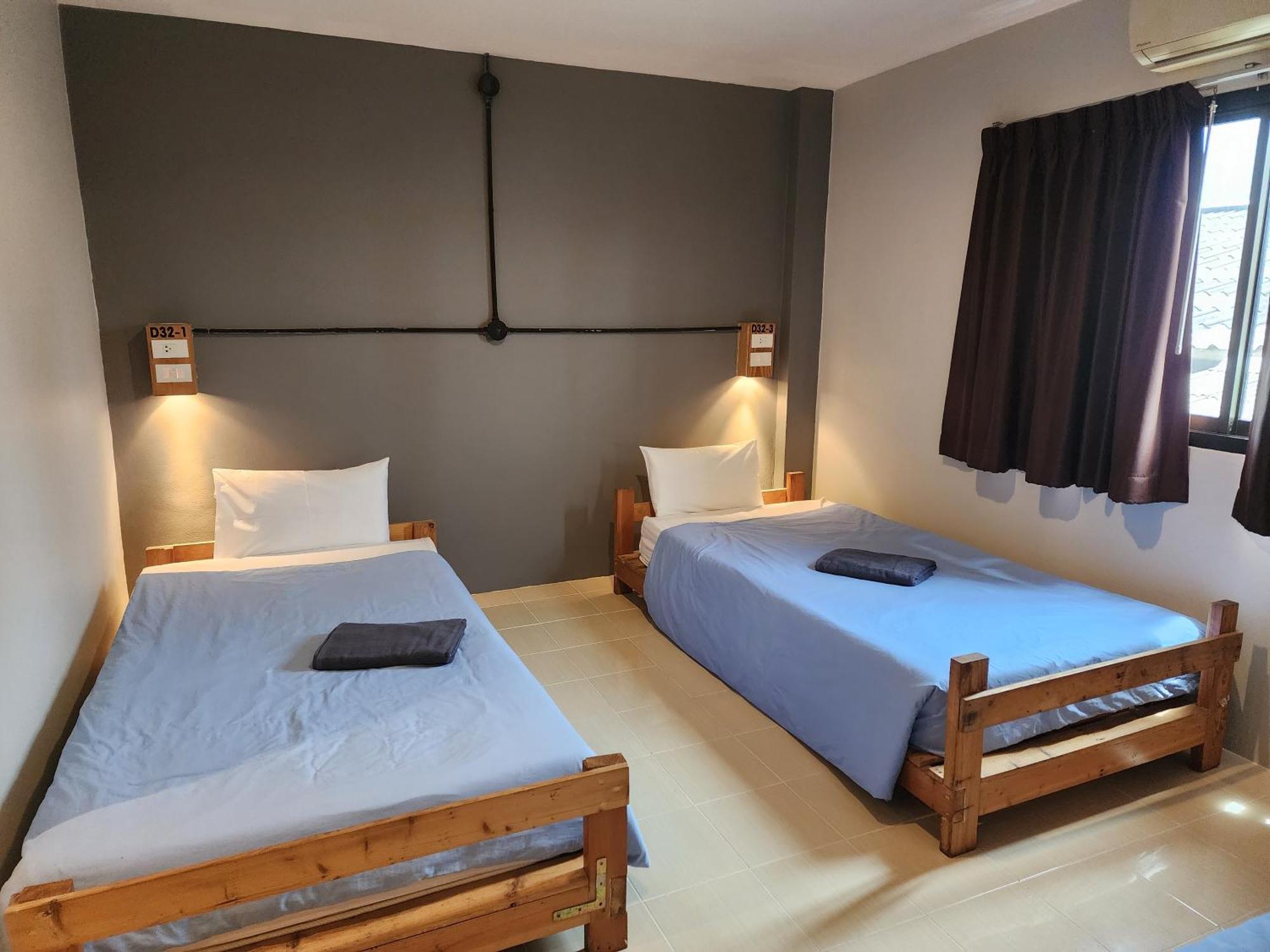 Dfeel House Vandrehjem Patong Værelse billede